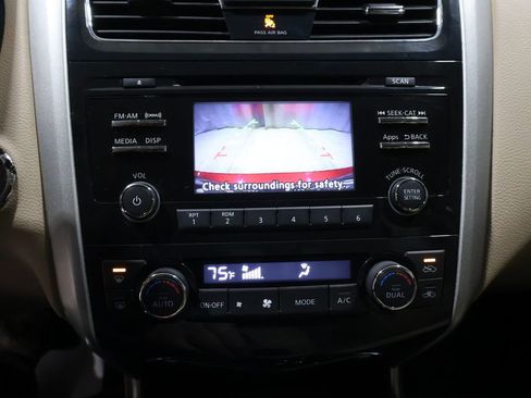 Used 2015 Nissan Altima 2.5 SV w/ Convenience Package image 26