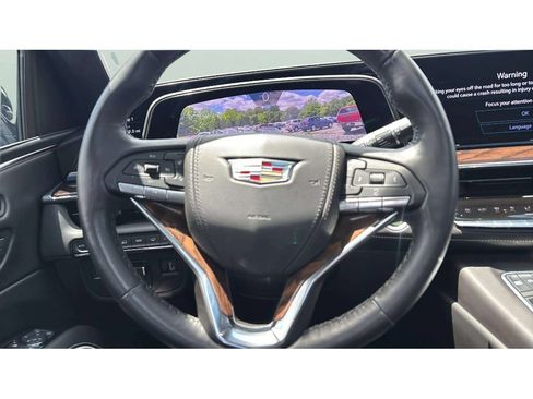 Used 2022 Cadillac Escalade Sport Platinum AWD/4WD image 18