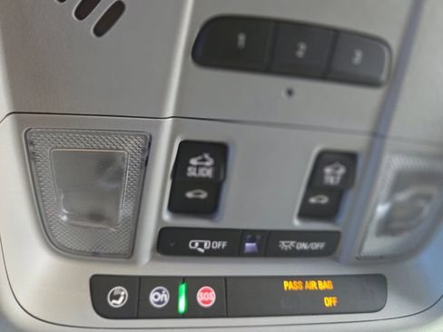 Used 2019 GMC Acadia SLT w/ LPO, Floor Liner Package FWD image 52