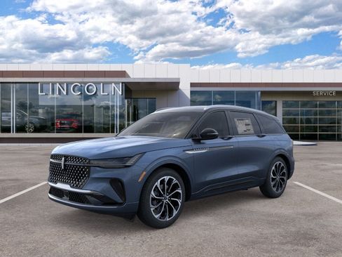 New 2026 Lincoln Nautilus Reserve AWD/4WD image 2