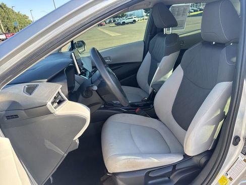 Used 2020 Toyota Corolla LE w/ LE Premium Package FWD image 10