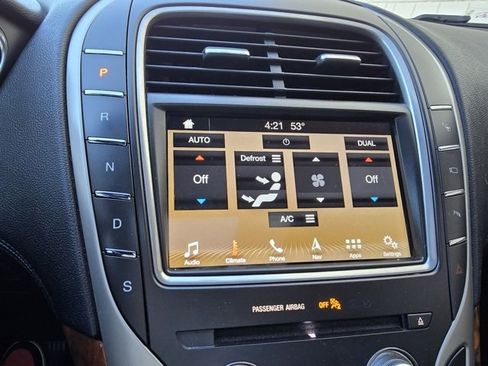 Used 2018 Lincoln MKX Reserve image 54