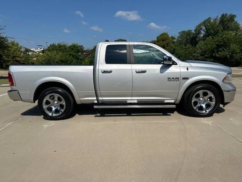Used 2017 RAM 1500 Laramie RWD image 5