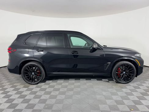 New 2026 BMW X5 xDrive40i w/ M Sport Package AWD/4WD image 2