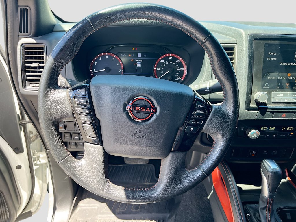Used 2022 Nissan Frontier PRO-4X w/ Technology Package AWD/4WD image 11