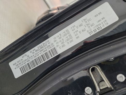 Used 2019 Dodge Journey SE w/ Blacktop Package FWD image 33