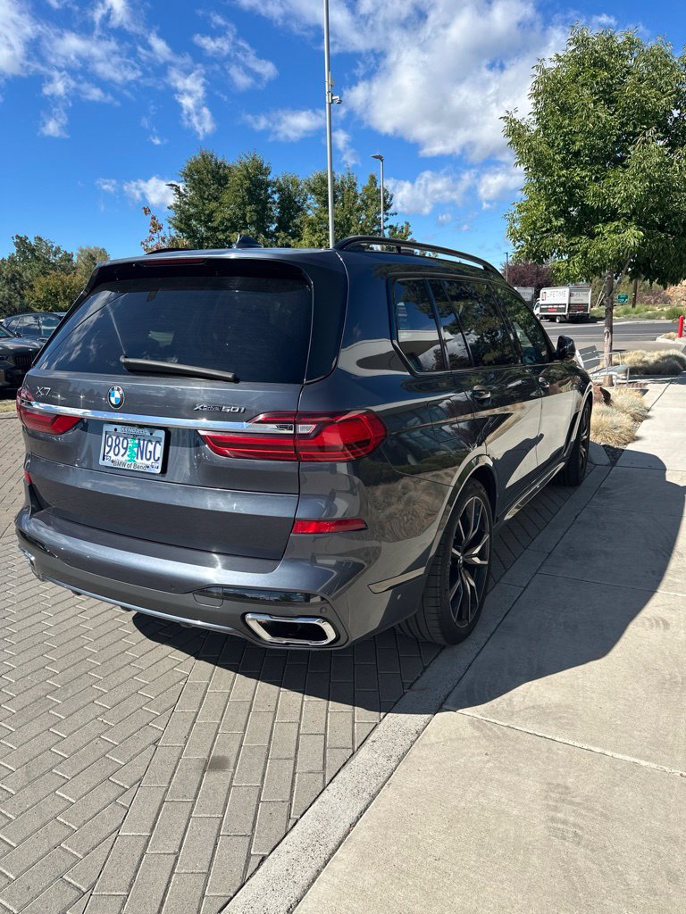 Used 2019 BMW X7 xDrive50i w/ M Sport Package AWD/4WD image 3