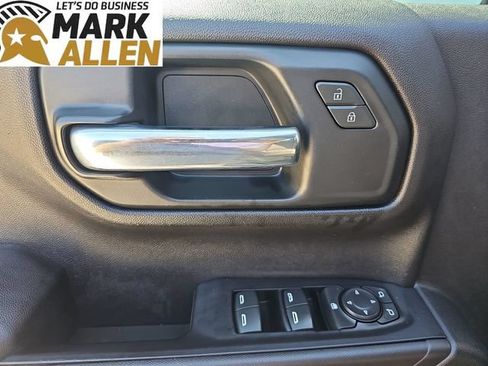 Used 2020 Chevrolet Silverado 1500 Custom w/ Custom Value Package AWD/4WD image 22