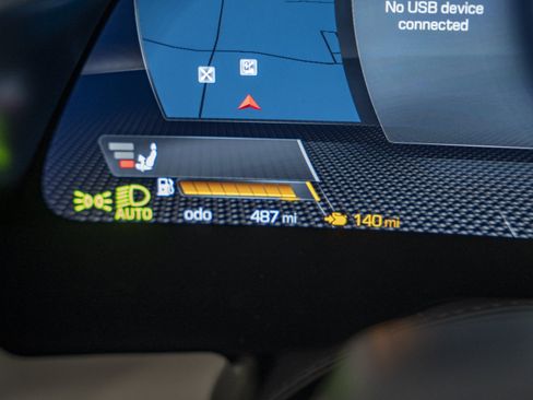 Used 2025 Ferrari Roma Spider RWD image 36