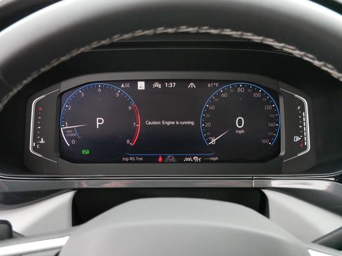 Used 2024 Volkswagen Taos SEL image 21