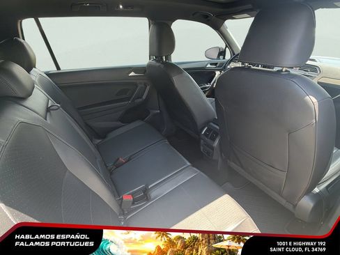 Used 2020 Volkswagen Tiguan SE R-Line FWD image 29
