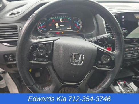 Used 2022 Honda Pilot Black Edition image 8