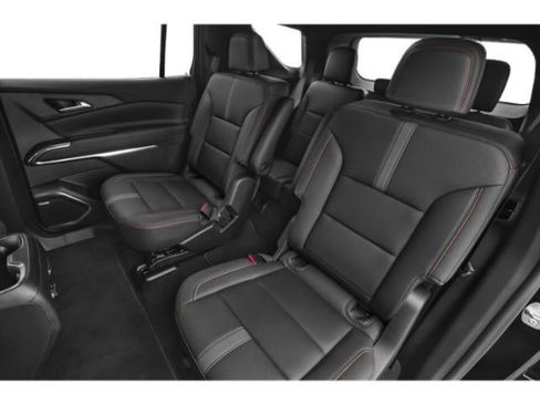 Used 2026 Chevrolet Traverse RS w/ LPO, Floor Liner Package AWD/4WD image 12