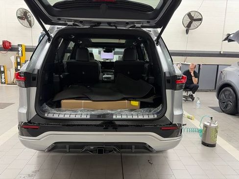 New 2026 Lexus TX 500h AWD w/ Technology Package image 14
