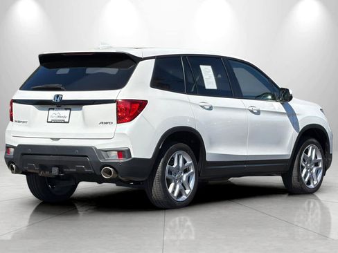 Used 2024 Honda Passport EX-L image 2