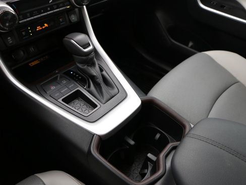 Used 2024 Toyota RAV4 Limited w/ Advanced Technology Package FWD image 27