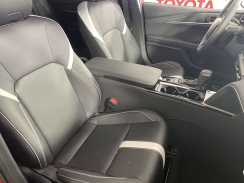 New 2026 Toyota Camry Hybrid image 24