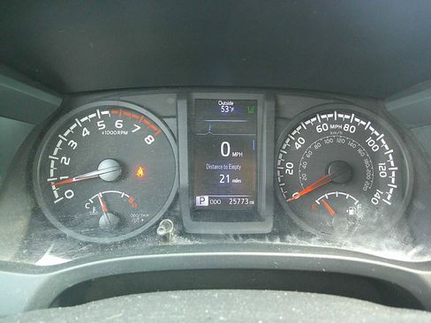 Used 2022 Toyota Tacoma SR w/ SR Convenience Package AWD/4WD image 10