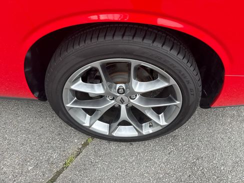 Used 2022 Dodge Challenger GT RWD image 5
