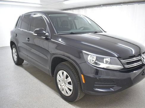 Used 2017 Volkswagen Tiguan Limited FWD image 1