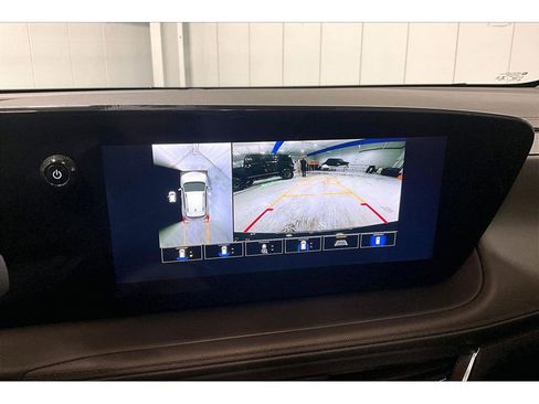 Used 2024 Buick Encore GX Avenir w/ Avenir Technology Package AWD/4WD image 23