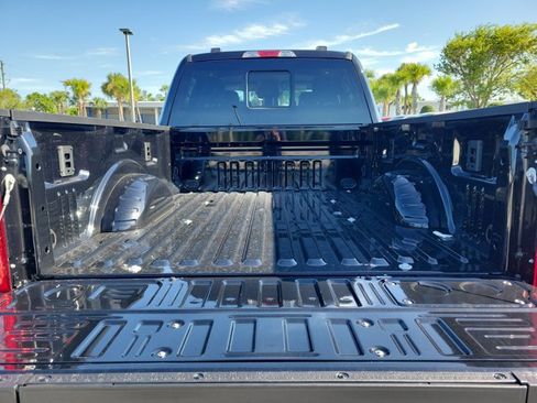 New 2026 Ford F250 XLT w/ FX4 Off-Road Package AWD/4WD image 11