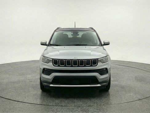Used 2025 Jeep Compass Limited image 2