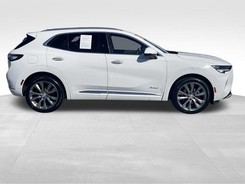 Used 2021 Buick Envision Avenir w/ Technology Package II image 2