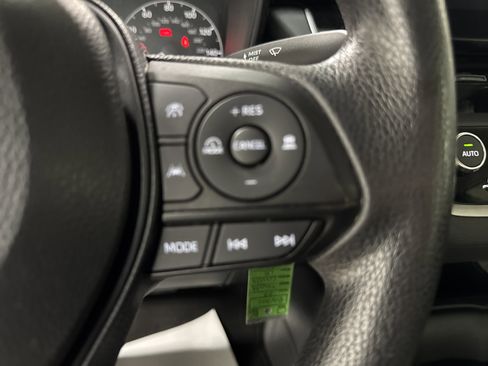 Used 2023 Toyota Corolla LE image 18