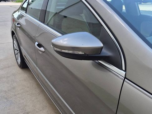 Used 2010 Volkswagen CC Sport FWD image 18