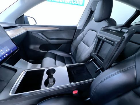 Used 2022 Tesla Model Y Performance AWD/4WD image 27