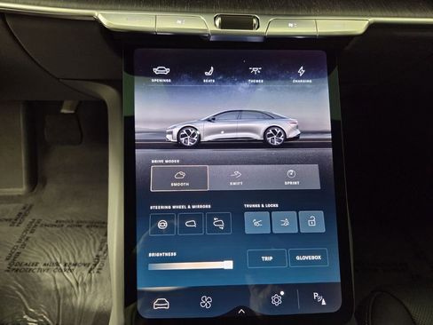 Used 2024 Lucid Air Pure RWD image 21