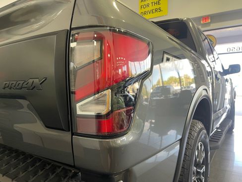 Used 2023 Nissan Titan PRO-4X w/ Pro-4x Convenience Package image 16