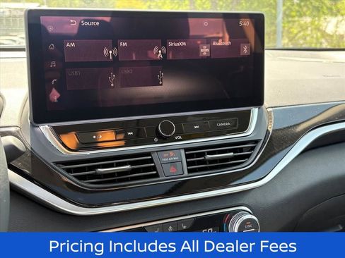 New 2026 Nissan Altima 2.5 SR FWD image 11