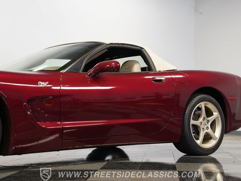 Used 2003 Chevrolet Corvette Convertible w/ Preferred Equipment Group1 RWD image 23