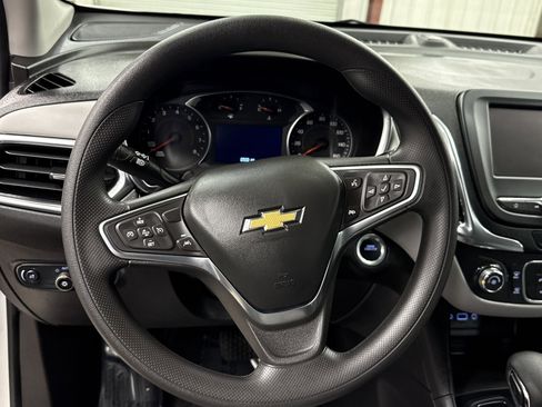 Used 2024 Chevrolet Equinox LS w/ LS Convenience Package image 7