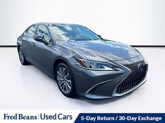 Used 2021 Lexus ES 300h w/ Premium Package FWD video 1