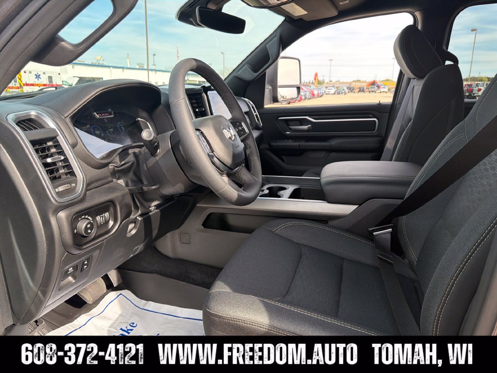Used 2026 RAM 1500 Big Horn AWD/4WD image 24