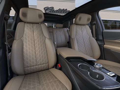 New 2026 Cadillac Lyriq Signature Sport w/ LPO, ONYX Package AWD/4WD image 16