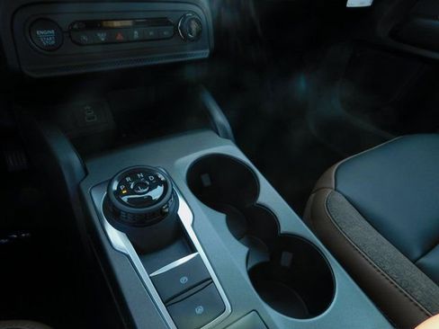 New 2025 Ford Bronco Sport Outer Banks w/ Outer Banks Tech Package+ AWD/4WD image 17
