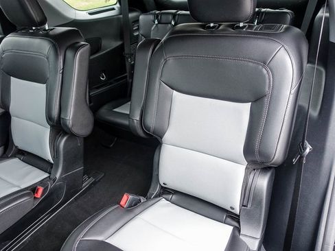 Used 2023 Ford Explorer XLT w/ Equipment Group 202A image 26