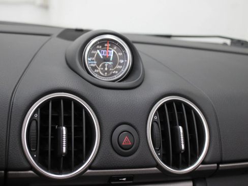 Used 2005 Porsche Boxster image 15