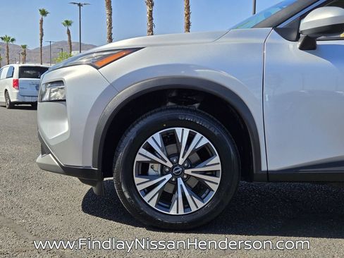 Used 2023 Nissan Rogue SV AWD/4WD image 9