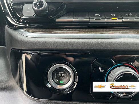 Used 2023 Chevrolet Silverado 1500 LT AWD/4WD image 33