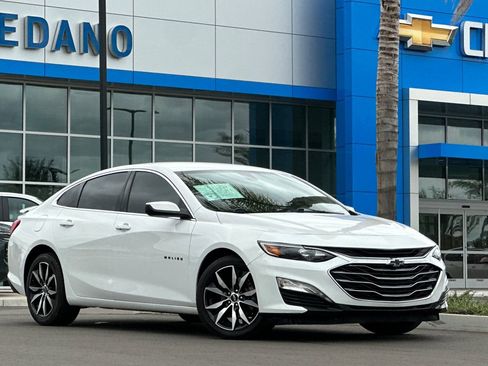 Used 2020 Chevrolet Malibu RS FWD image 2