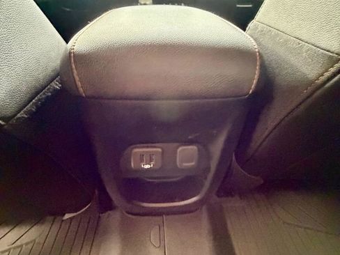 Used 2022 GMC Canyon AT4 w/ Driver Alert Package image 23