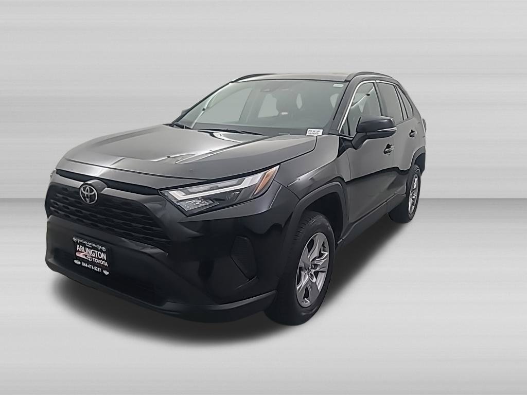 Used 2025 Toyota RAV4 XLE AWD/4WD image 9