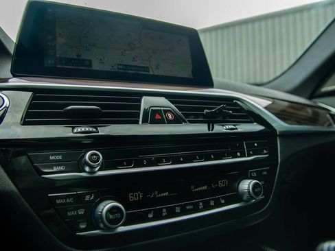 Used 2019 BMW 540i xDrive w/ M Sport Package AWD/4WD image 20