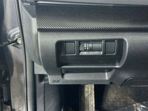 Used 2025 Subaru Crosstrek 2.0i Premium AWD/4WD image 15