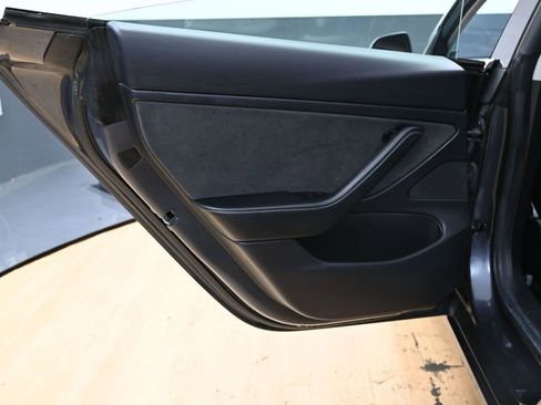 Used 2019 Tesla Model 3 Long Range image 42